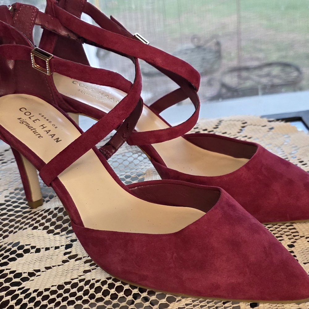 Cole Haan Juliana Burgandy Suede Strappy Pointed Toe Pumps Gold Details size 6B - Picture 7 of 9